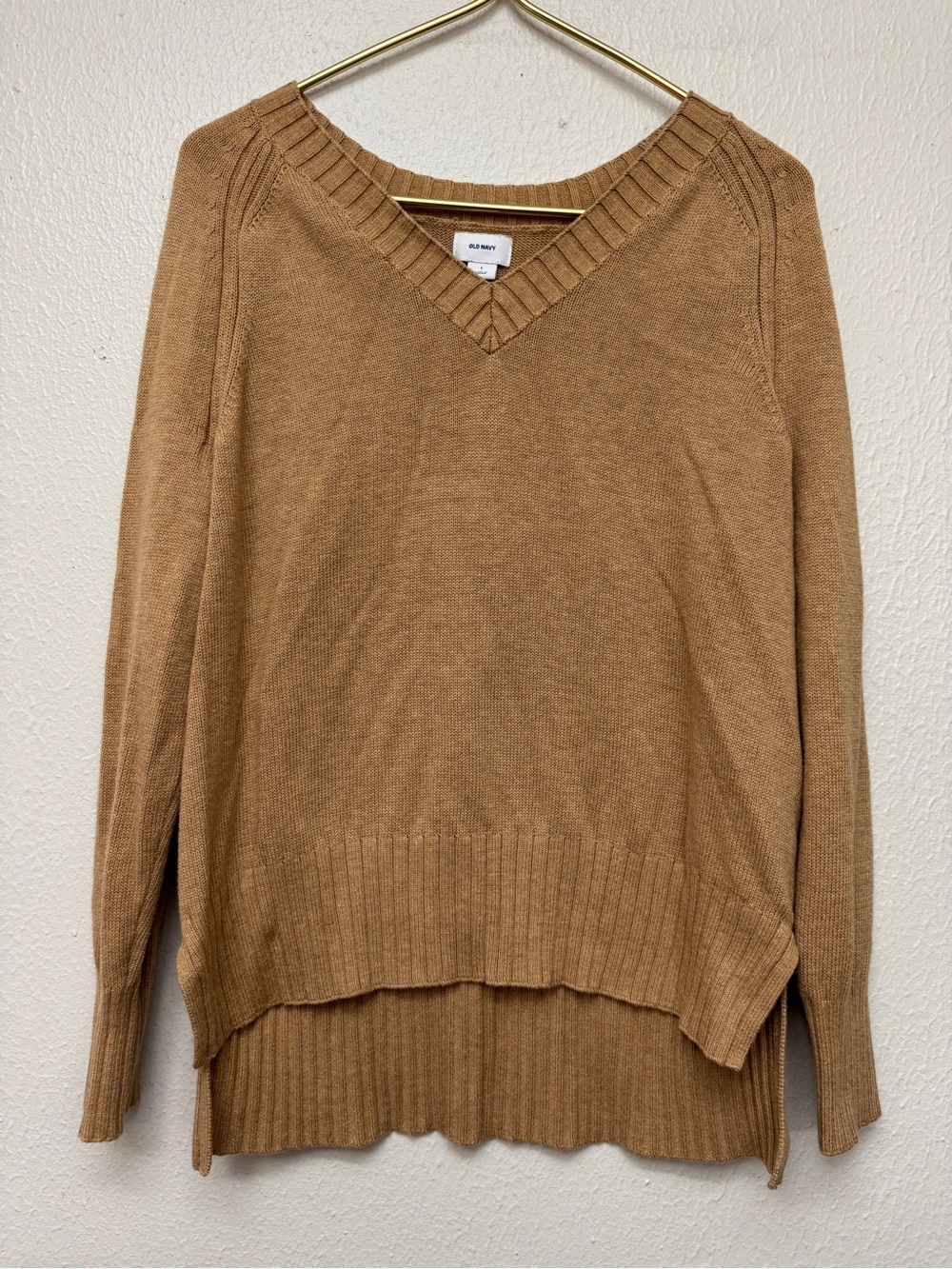 Vintage Old Navy Classic V-Neck Sweater in Camel Size Large